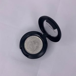 MAC dazzleshadow IT’S ABOUT SHINE. Like new!